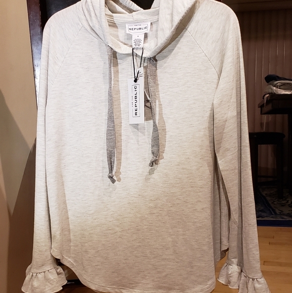 NWT Women's FOR THE REPUBLIC HOODED PULLOVER - Picture 2 of 6